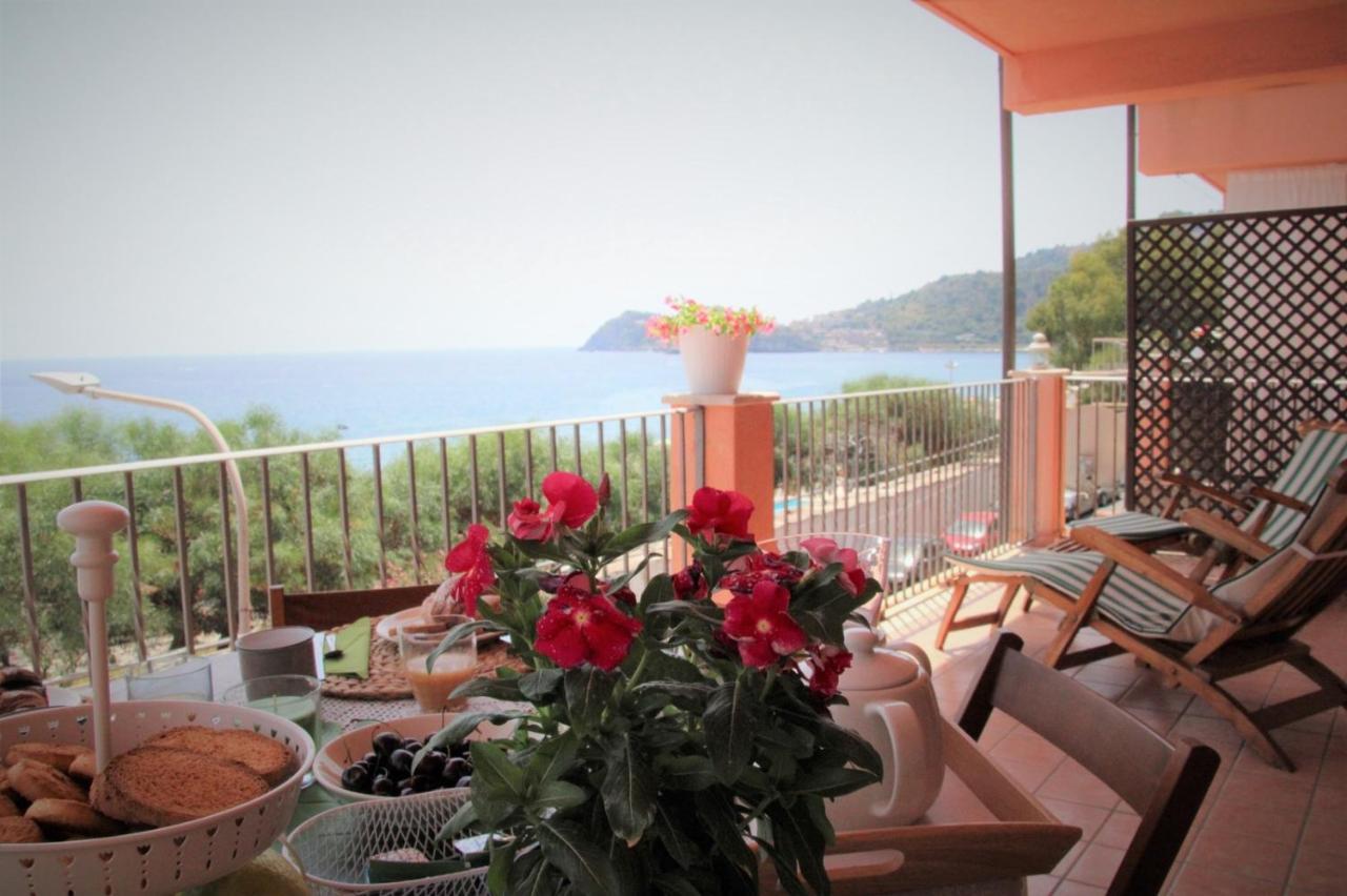 Poseidone Sea Apartment Taormina Mazzeo Dış mekan fotoğraf