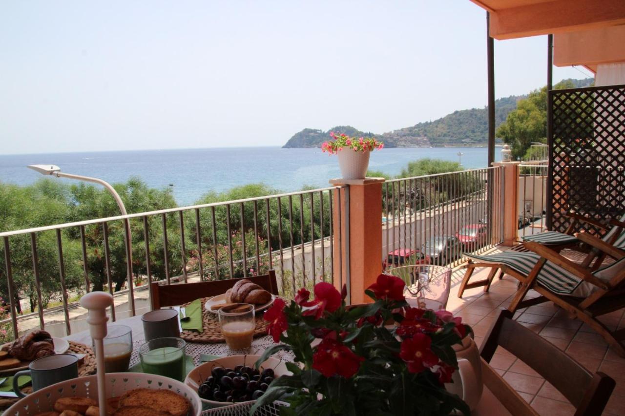 Poseidone Sea Apartment Taormina Mazzeo Dış mekan fotoğraf