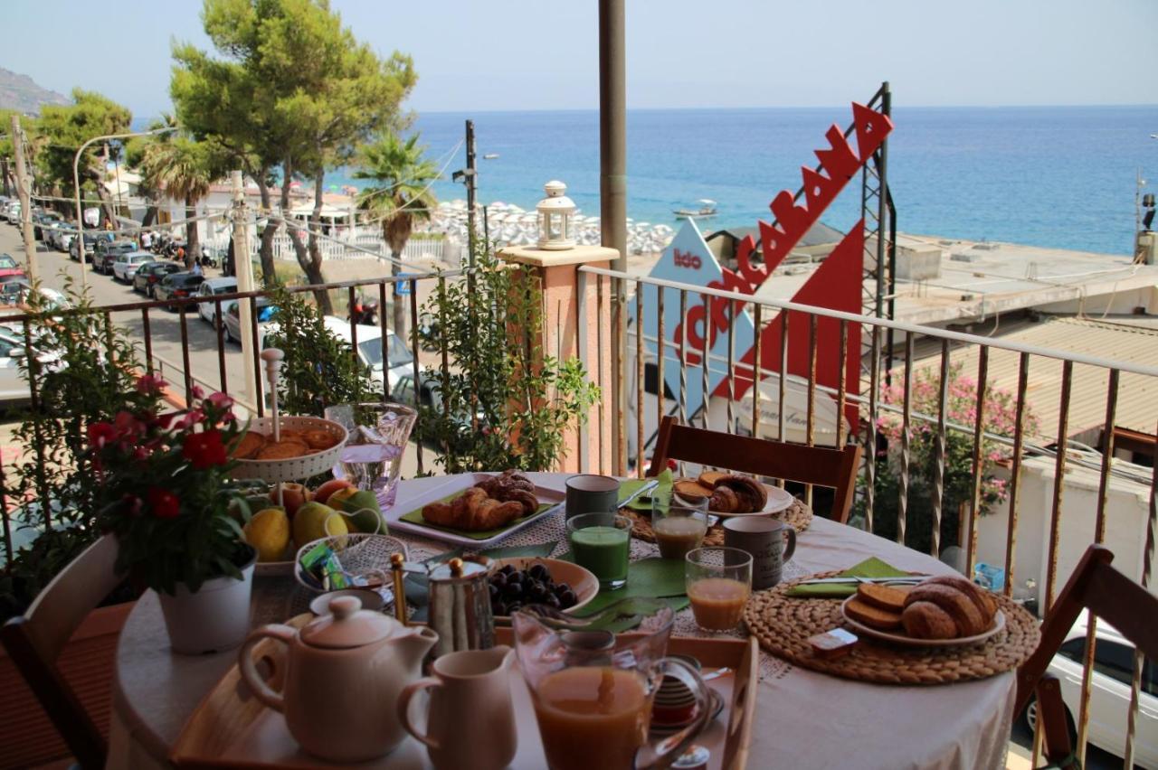 Poseidone Sea Apartment Taormina Mazzeo Dış mekan fotoğraf
